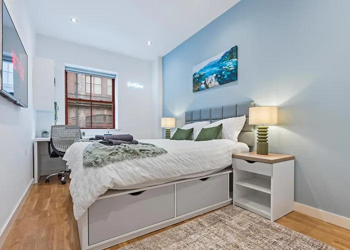 公寓 Elegant Flat - Sleeps 8 - View Centre